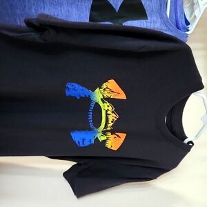 Youth Boys M UNDER ARMOUR Cotton tee